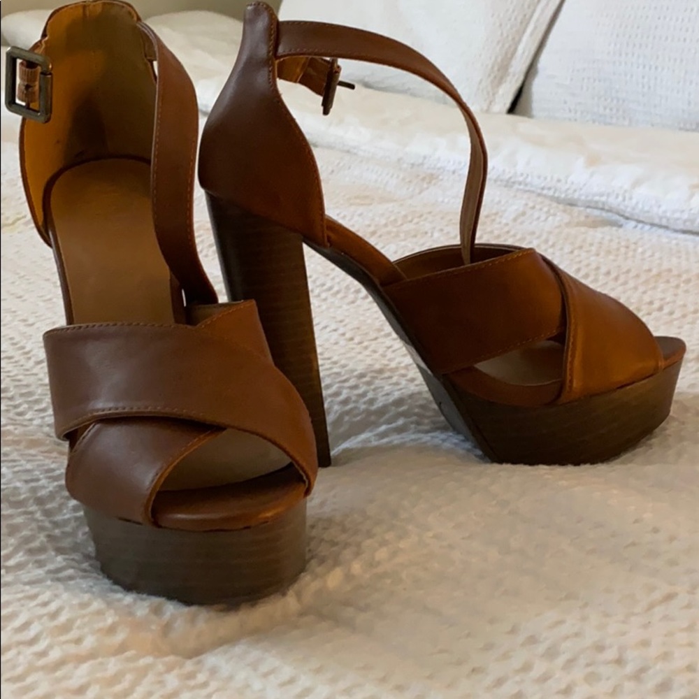 Brown High heels